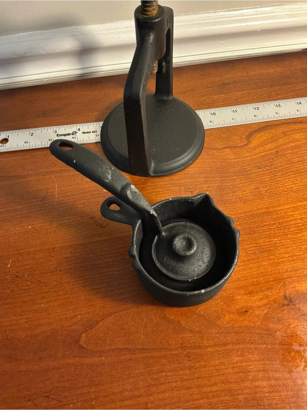 Vintage Brighton Black Cast Iron Hand Meat Press/Citrus Juicer